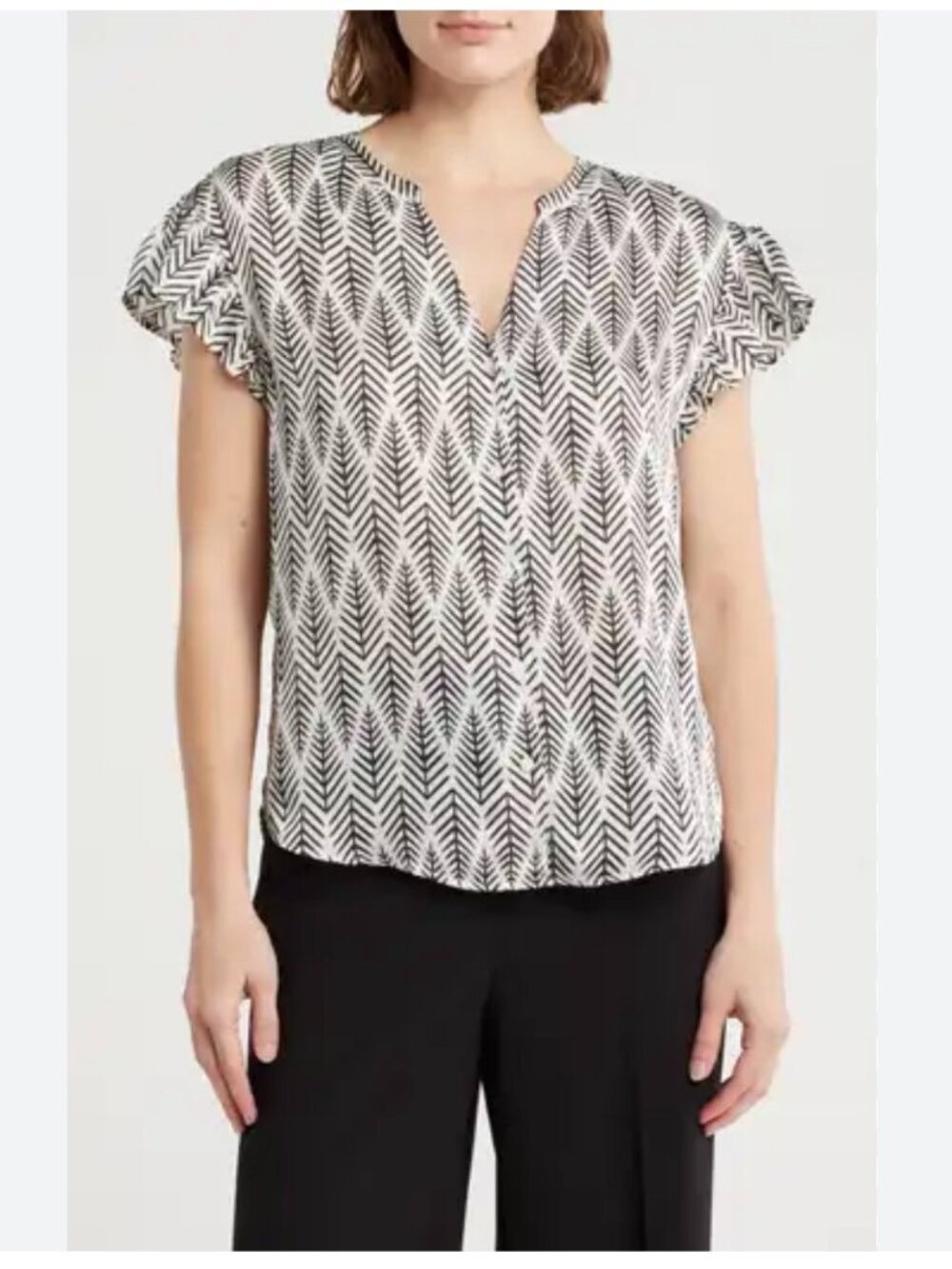 NWT Pleione Ivory Flutter Sleeve Blouse with Black Fern Print, Size Medium